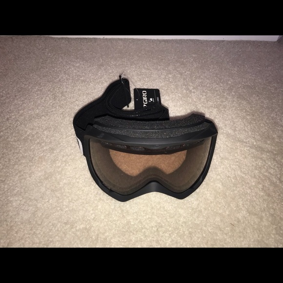 Brand new Kids goggles from Sign of the Skier - Picture 3 of 4